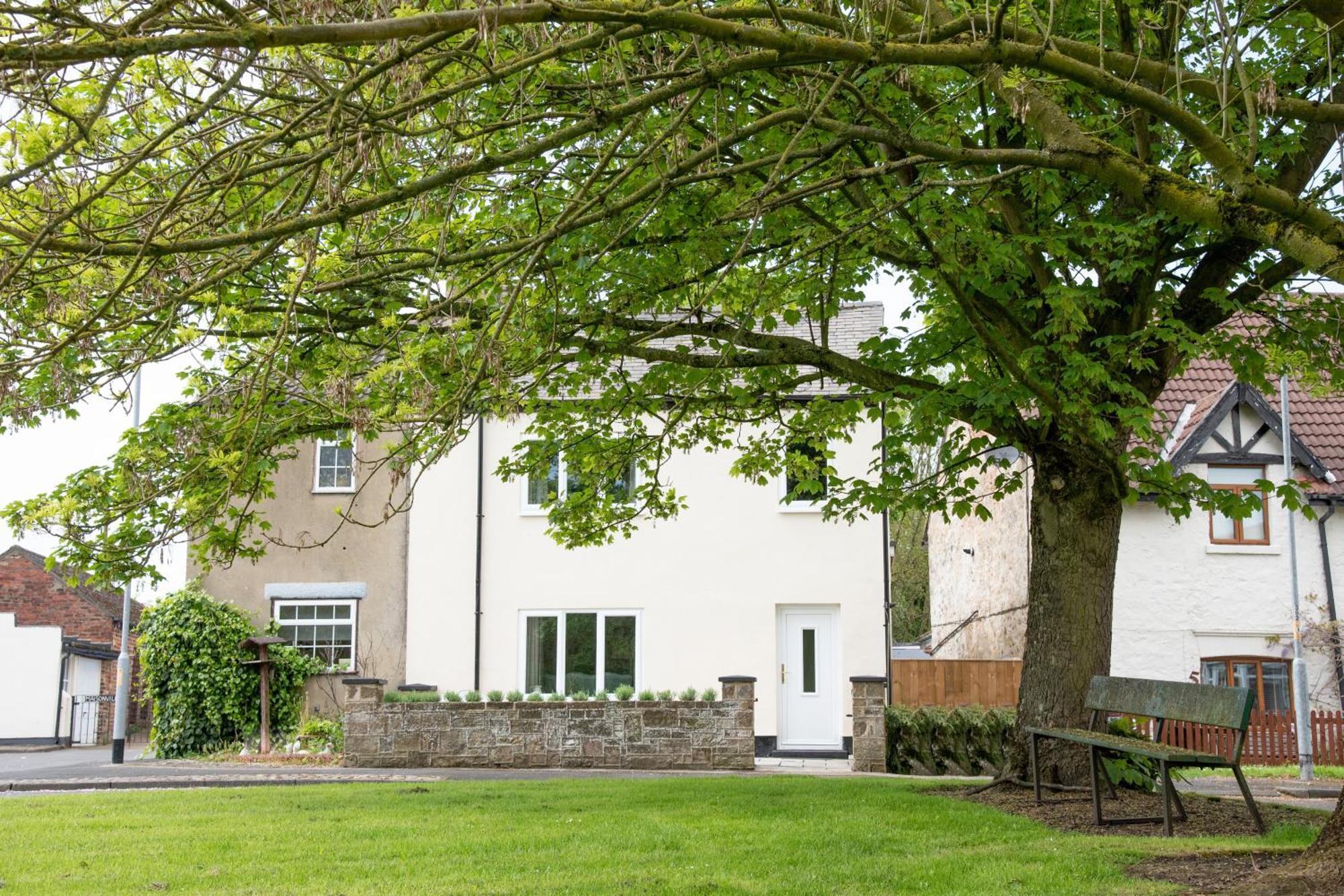 Work And Relax - Fast Wifi, Fireplace & Near Pub Newton Aycliffe Eksteriør billede